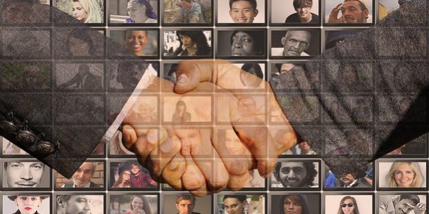 handshake-3139227__340